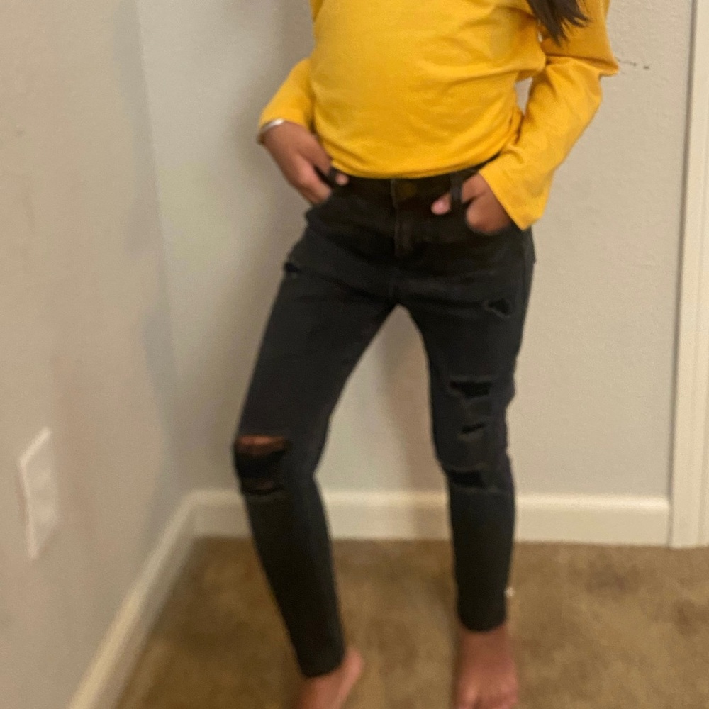 Girls 6X ripped jeans